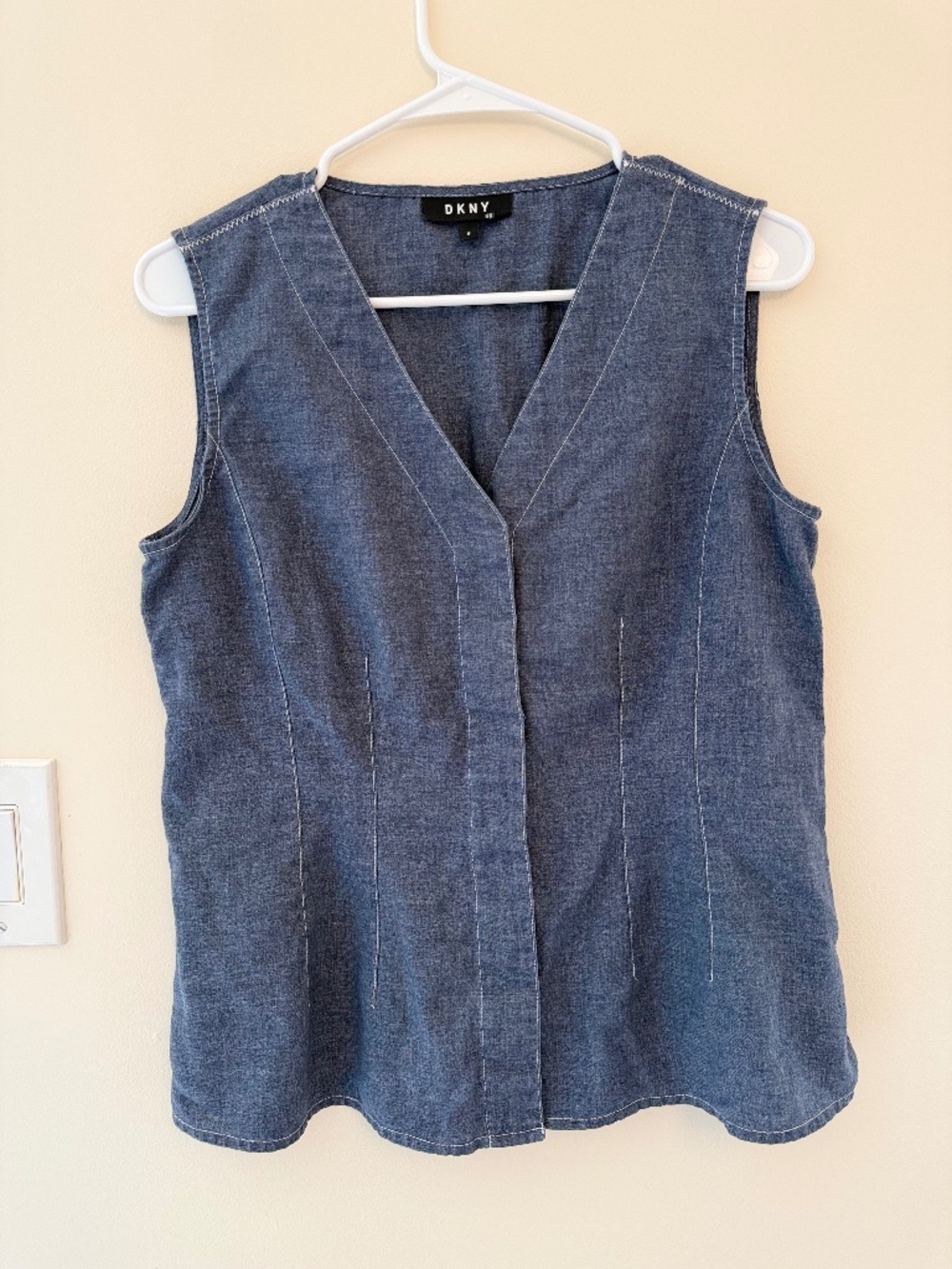 DKNY V Neck Tailored Sleeveless Button Up Tank Top Linen Navy Blue Medium Office